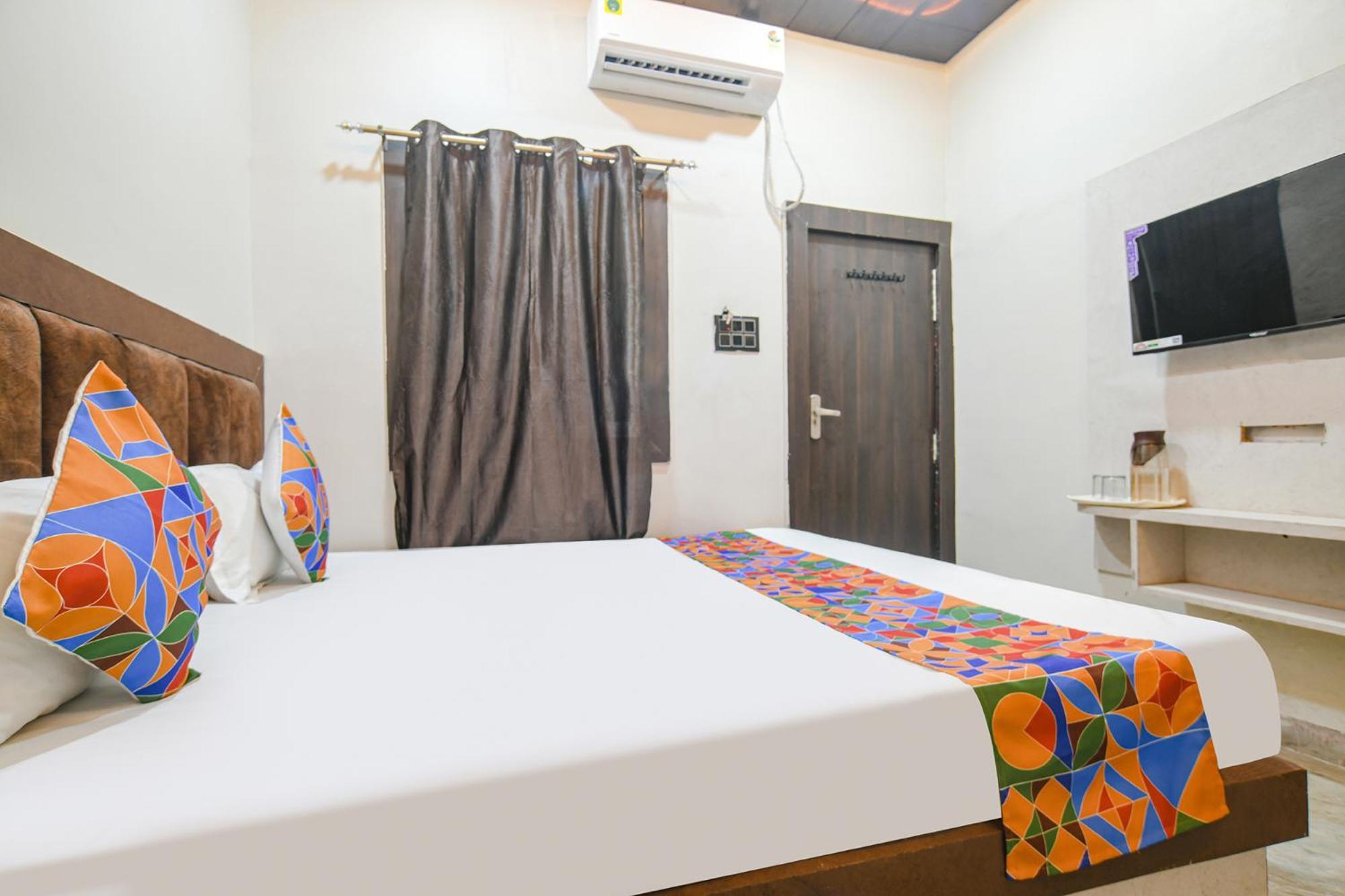 Fabhotel Shiva Grand Уджайн Екстериор снимка